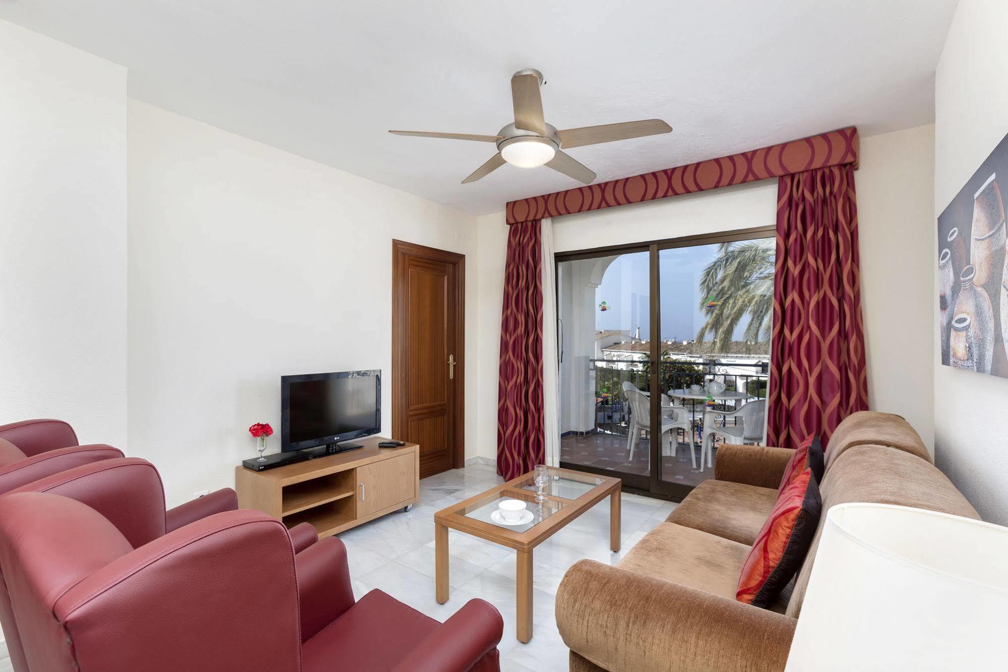 Crown Resorts Club La Riviera La Cala De Mijas Exterior photo